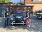 Fahrzeug Bild des Fahrers Distler mit dem Fahrzeug Mercedes Benz Ponton 220 S
