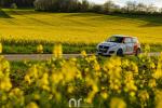 Fahrzeug Bild des Fahrers Schwall mit dem Fahrzeug Suzuki Swift Sport