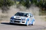 Fahrzeug Bild des Fahrers Macht mit dem Fahrzeug Mitsubishi Lancer Evo 9