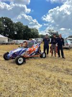 Fahrzeug Bild des Fahrers Funke mit dem Fahrzeug Lifelive TN11 Crosskart
