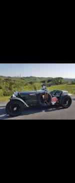 Fahrzeug Bild des Fahrers Krings mit dem Fahrzeug Alvis Speed 20 