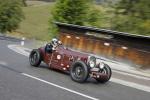 Fahrzeug Bild des Fahrers Homann mit dem Fahrzeug Wolseley Hornet Spezial