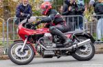 Fahrzeug Bild des Fahrers Stoll mit dem Fahrzeug Moto Guzzi Le Mans 3
