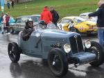 Fahrzeug Bild des Fahrers Kurz mit dem Fahrzeug Wolseley Hornet Special