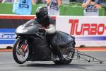 Fahrzeug Bild des Fahrers Weikum mit dem Fahrzeug  ProStock Bike