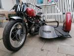 Fahrzeug Bild des Fahrers Reutlinger mit dem Fahrzeug Triumph Renngespann Tiger 6 T