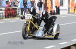 Fahrzeug Bild des Fahrers Rolli mit dem Fahrzeug Triumph Thunderbird