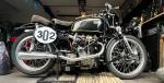 Fahrzeug Bild des Fahrers Riemann mit dem Fahrzeug Velocette KTT
