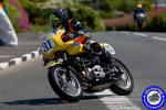 Fahrzeug Bild des Fahrers Dobler mit dem Fahrzeug Triumph T140