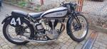 Fahrzeug Bild des Fahrers Schurig mit dem Fahrzeug Norton M30 International
