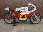 Fahrzeug Bild des Fahrers Baier mit dem Fahrzeug Ducati 450 Corsa