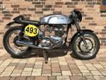 Fahrzeug Bild des Fahrers Hackert mit dem Fahrzeug Norton Triton